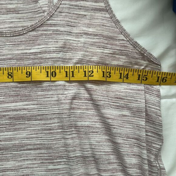 Lululemon Essential Tank Pleated *Seriously Light Luon - Picture 6 of 7